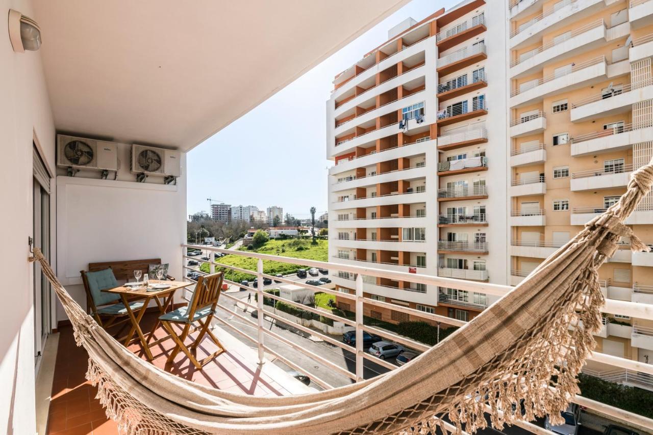 Algarve Beach Vibes Apartment, Wifi, Pool, Ac, Bbq Portimao Bagian luar foto